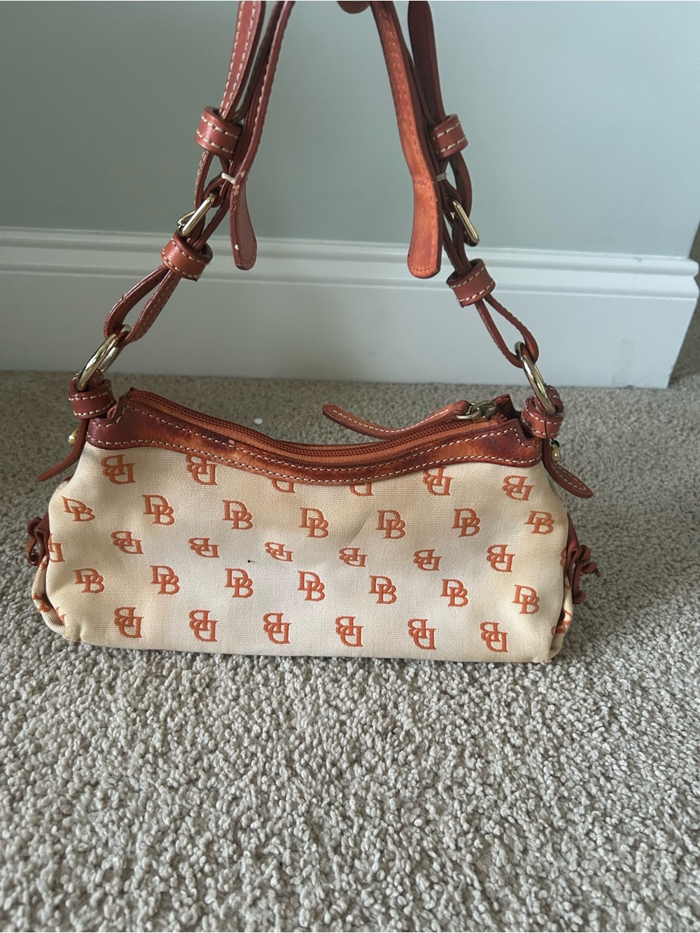 Purse - Picture 2 of 2